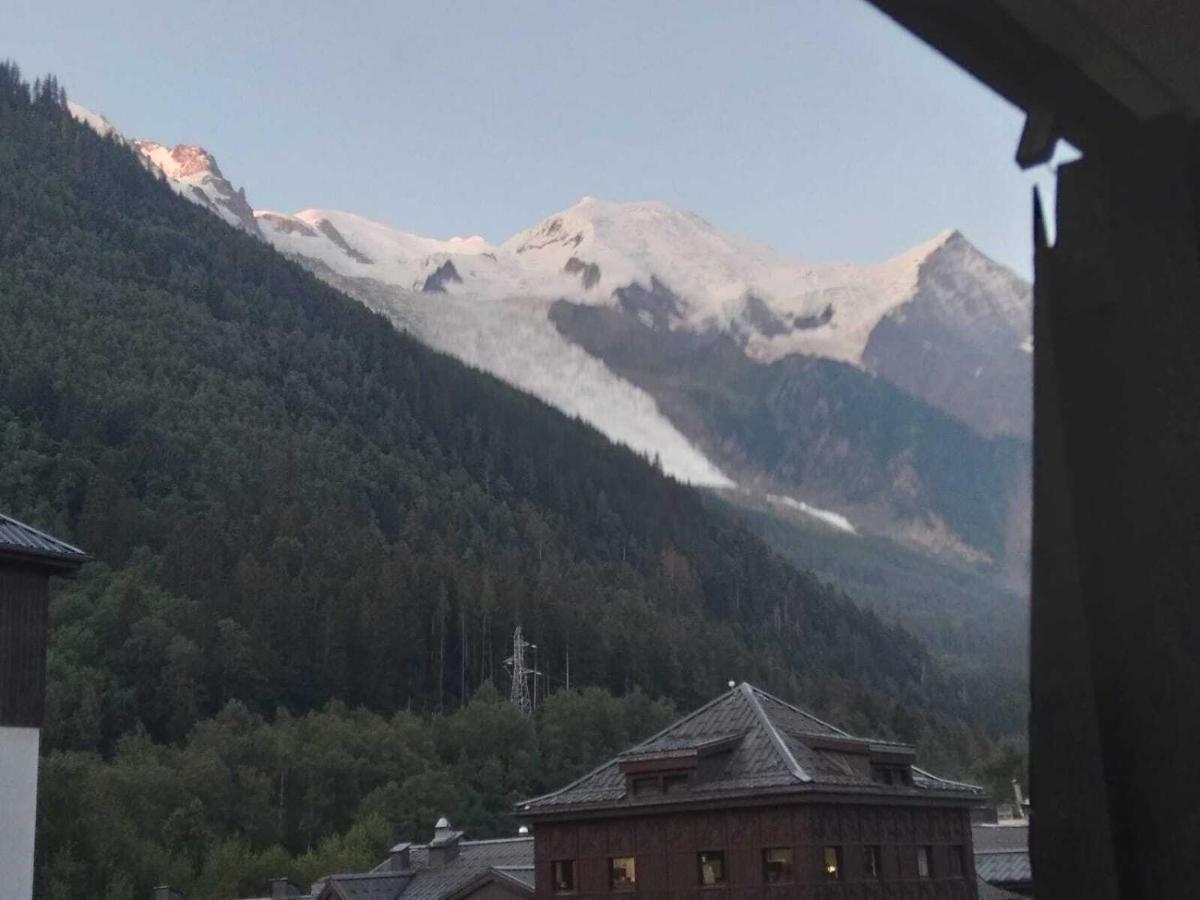 Cocon Douillet Au Pied De L'Aiguille Du Midi Apartment Шамони Екстериор снимка